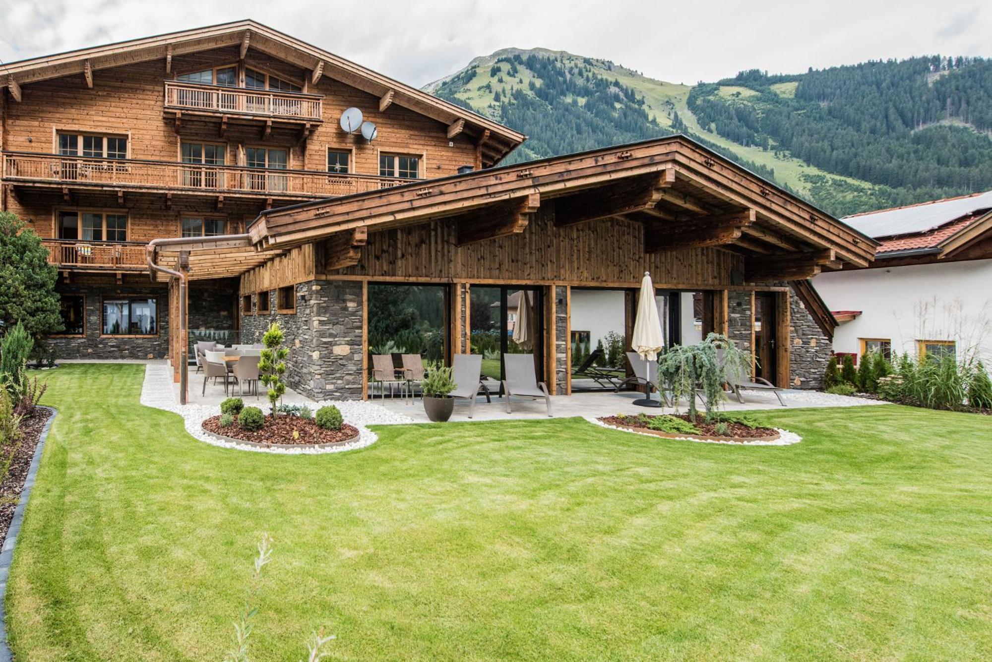 Pepi'S Suites - Lechtal Apartments Holzgau Dış mekan fotoğraf