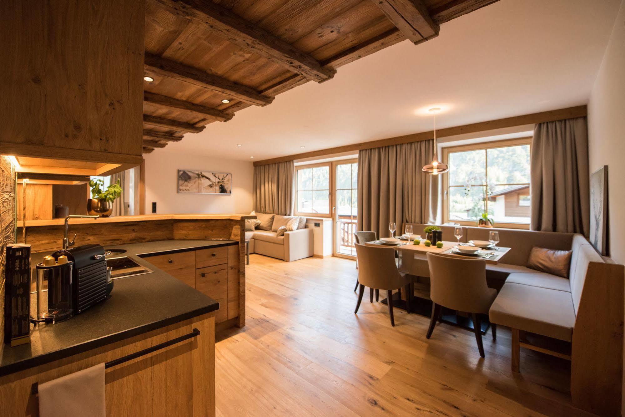 Pepi'S Suites - Lechtal Apartments Holzgau Dış mekan fotoğraf