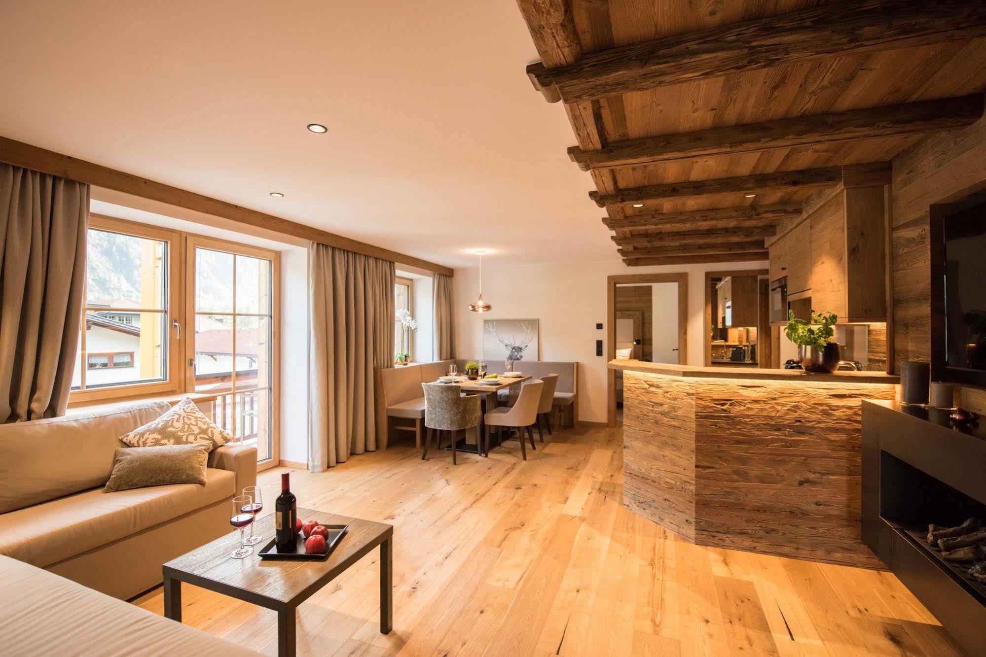 Pepi'S Suites - Lechtal Apartments Holzgau Dış mekan fotoğraf