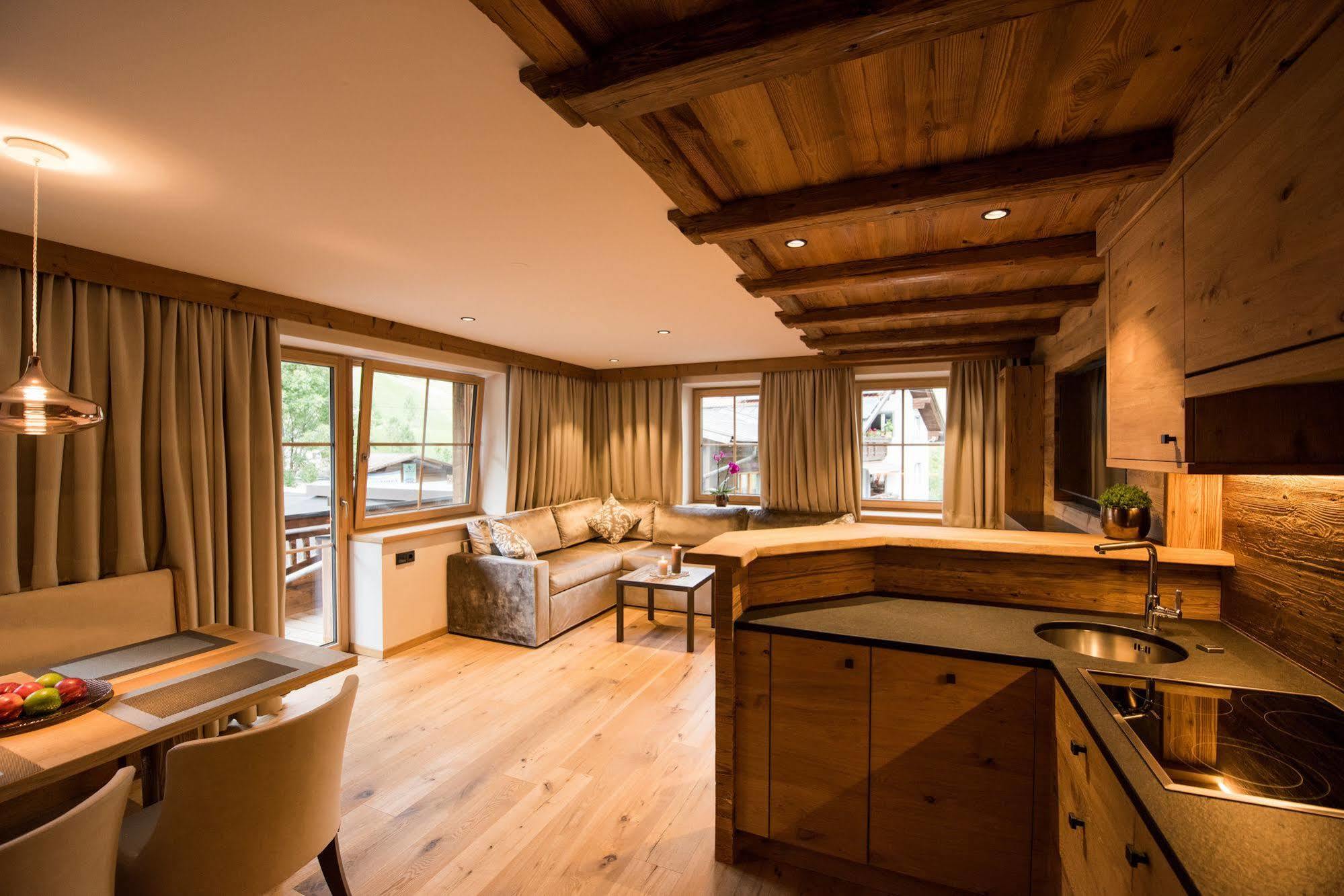 Pepi'S Suites - Lechtal Apartments Holzgau Dış mekan fotoğraf